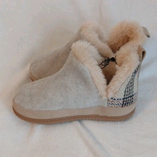 NWT Dearfoams Indoor Outdoor Slippers Women's - Oatmeal/Plaid - FREESHIP