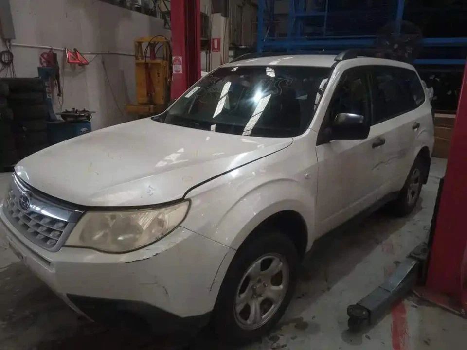 Subaru, Forester Radiator Auto 2.5 Ej25/Fb25 Petrol Non Turbo 02/08 12/12 - image 4 of 4