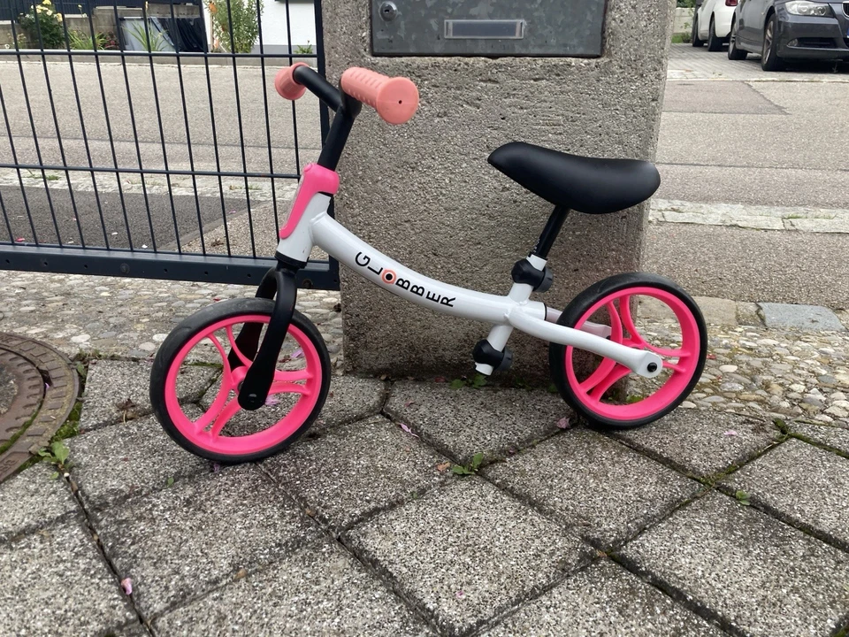 Laufrad gerne mit Helm Größe S