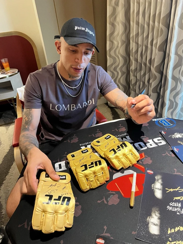 Fighting Nerds Autographed UFC MMA 8x10 Photo Full Auto PSA DNA COA All 4 - Image 4 of 4