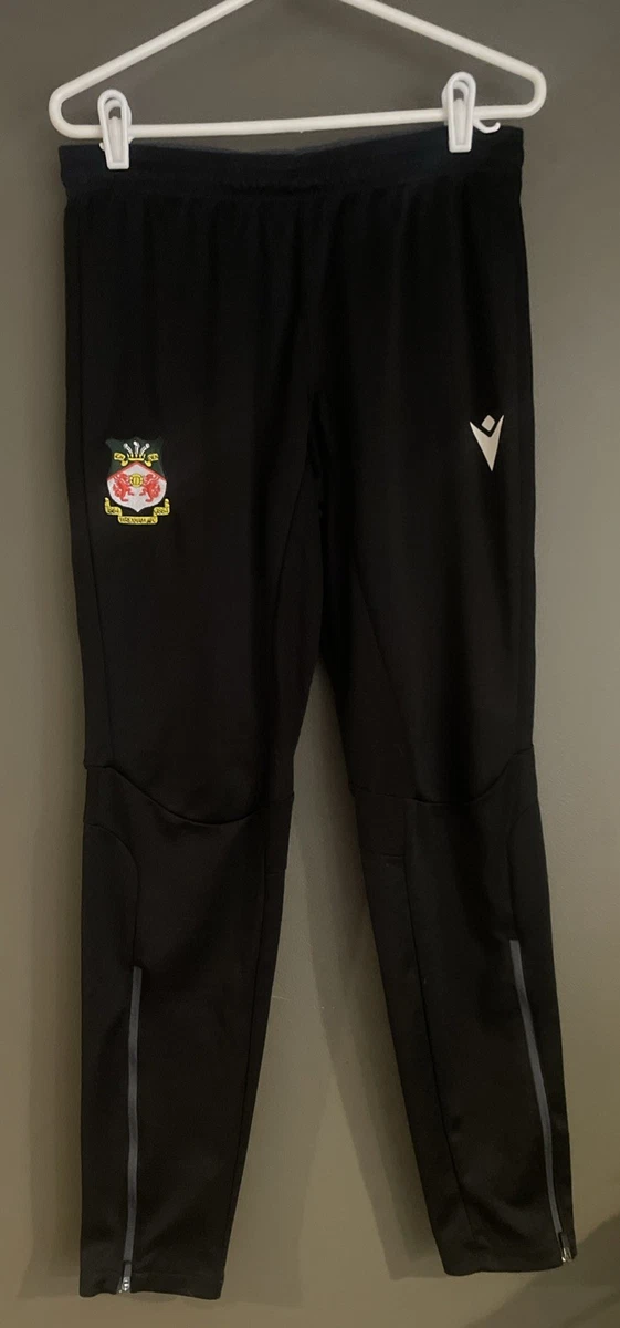 Preços baixos em Roupa de Futebol Macron para Homens | eBay