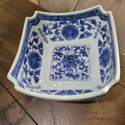 Chinese White and Blue SQUARE BOWL with Split Corners Large 8 3/4 Inch Heavy - Picture 3 of 8