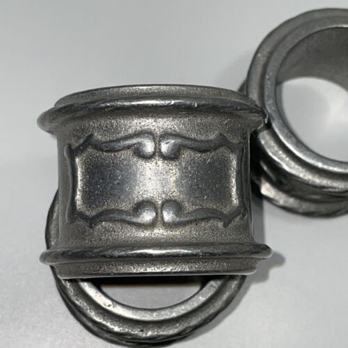 Lote de 6 anillos porta servilletas de metal estaño plateado - Imagen 4 de 10