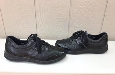 mephisto ladies walking shoes