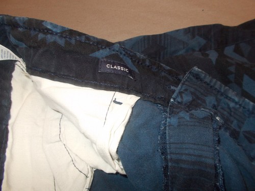 American Eagle Shorts Men Size 30 Blue Aztec 100% Cotton Classic 9" Inseam - Picture 4 of 10