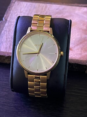 Nixon Kensington Women\'s Wristwatch with Gold Dial Vintage-style Nixon “the Kensington” Ladies Watch – Gold  main image 2