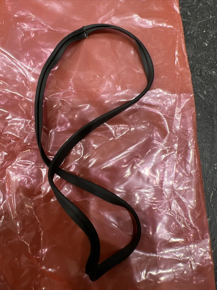 ORM PAR DE CUBIERTAS ANTINIEBLA PARACHOQUES DELANTERO PORSCHE 911/912 CON EMBELLECEDOR DE SELLADO Foto 4 de 4