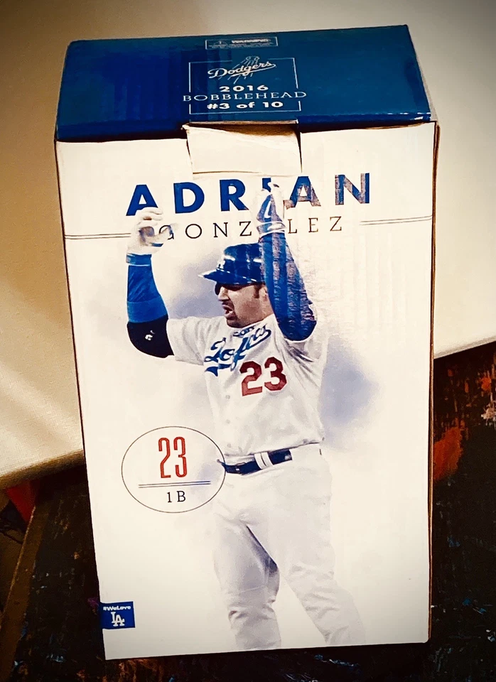 Bobblehead SGA colecionável Adrian Gonzalez Los Angeles Dodgers 2013 - Imagem 2 de 4
