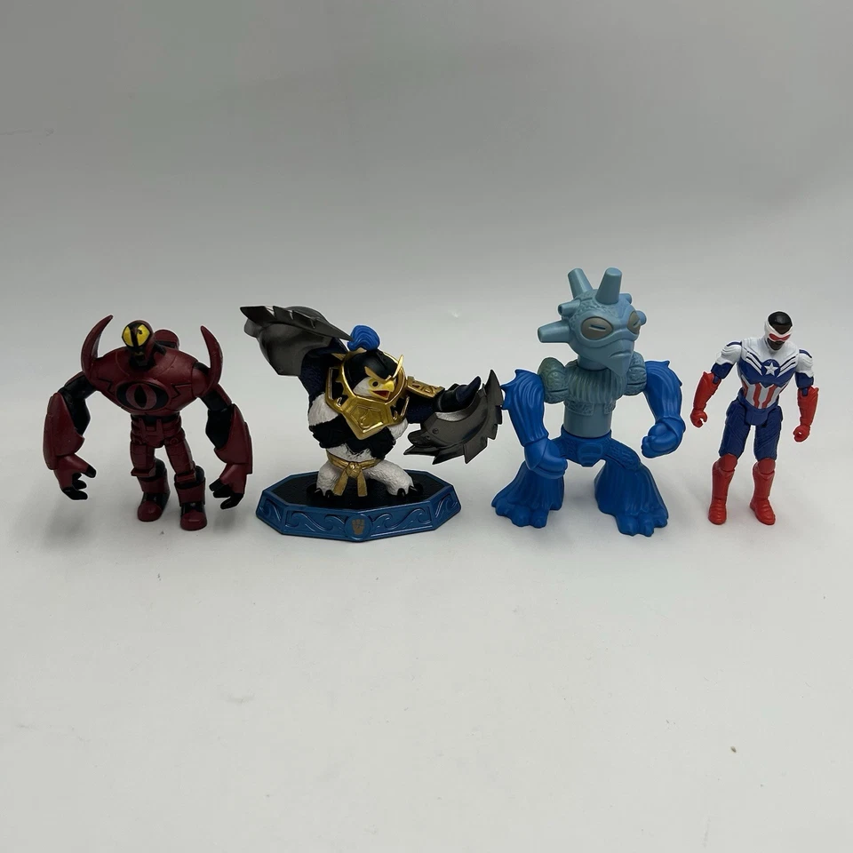 Assorted Lot of 12 Loose Action Figures Collection Marvel TMNT Star Wars Disney - image 4 of 4