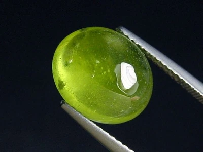 Peridot 6,58 Ct. Apfelgrün Oval Cabochon Sri Lanka (5407t) - Bild 1 von 2