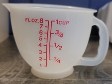 Tupperware Vintage 1 Cup Measuring Cup 1402 2-7/8" x 3-3/8"