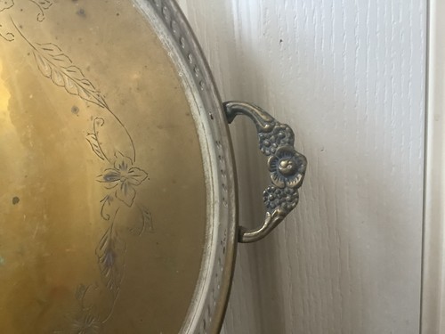 Large Vintage Embossed Handled Silver Plated Round Gallery Cocktail Tea Tray - Picture 2 of 6