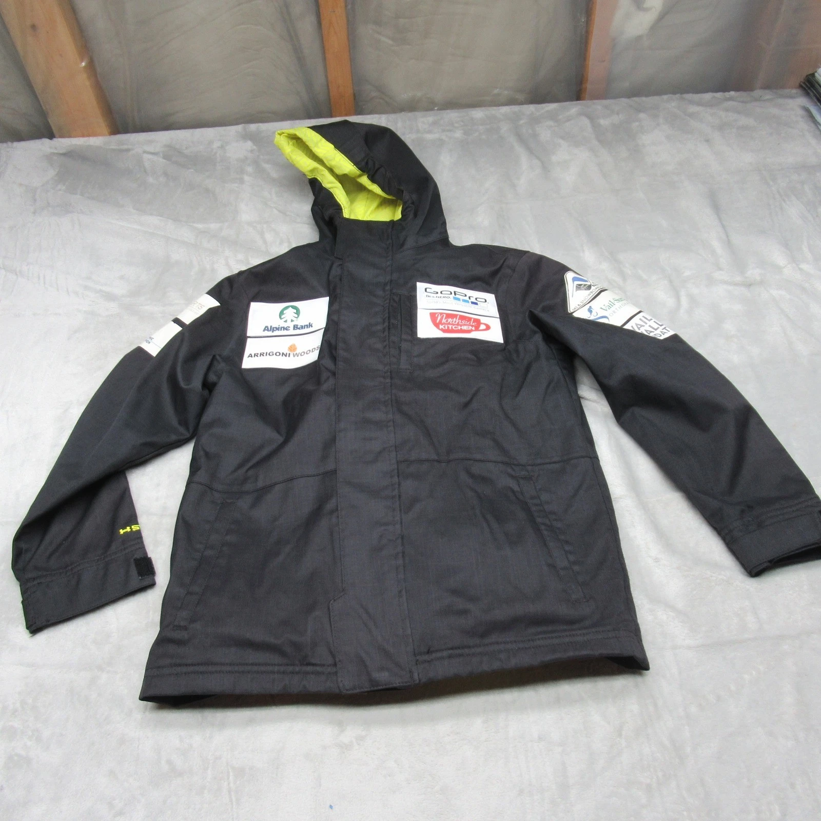 Under Armour Jacket Kids Small Black Patches Storm2 Vail Removeable Liner 3in1