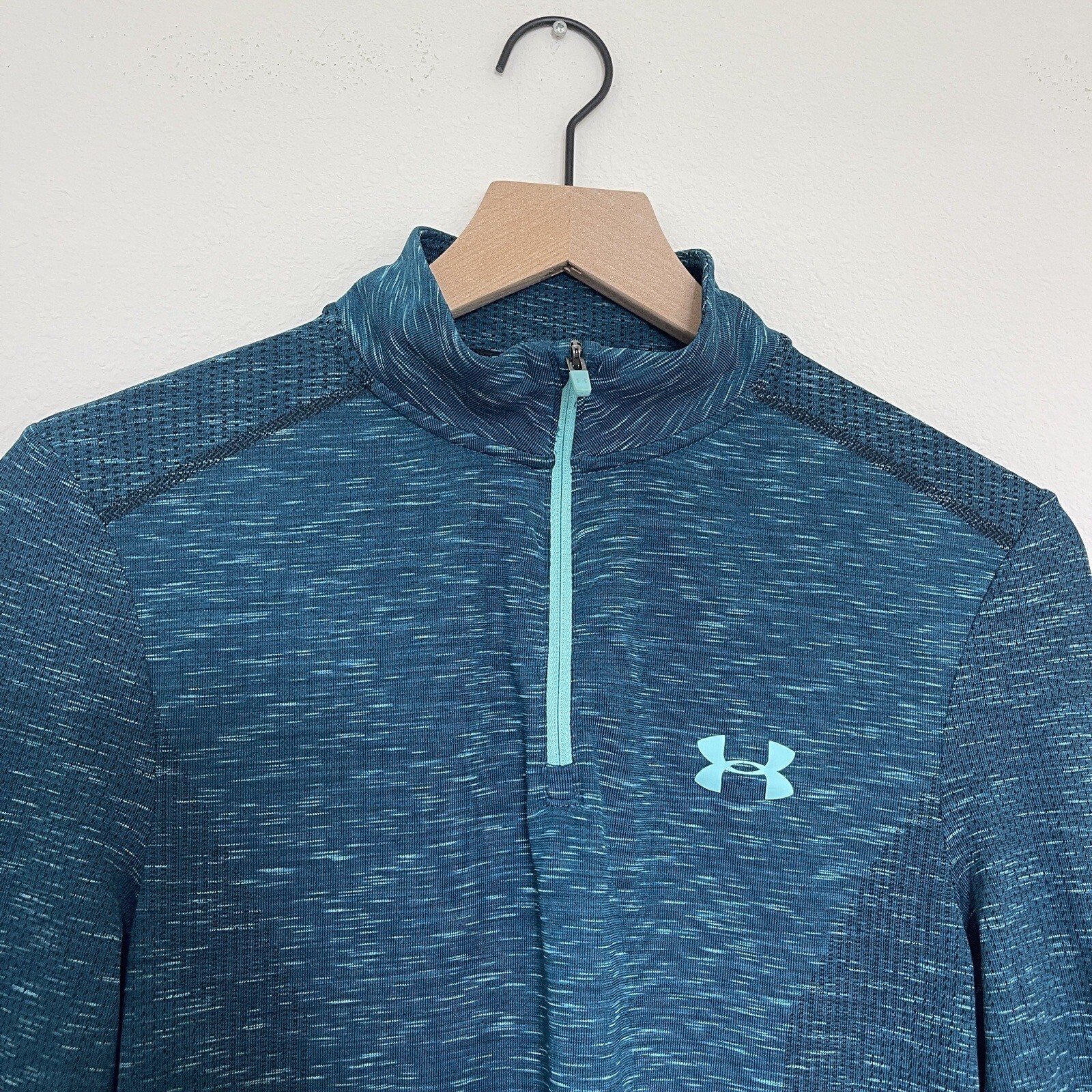 Under Armour Shirt Womens Small Green Blue Pullover 1/4 Zip Athletic Workout thumbnail 6