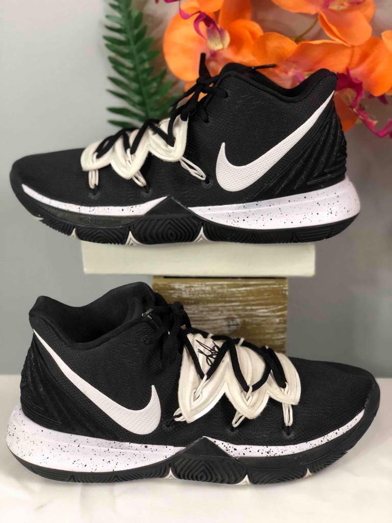 Basketball Sneakers #CN9519 US 10.5/ EU 