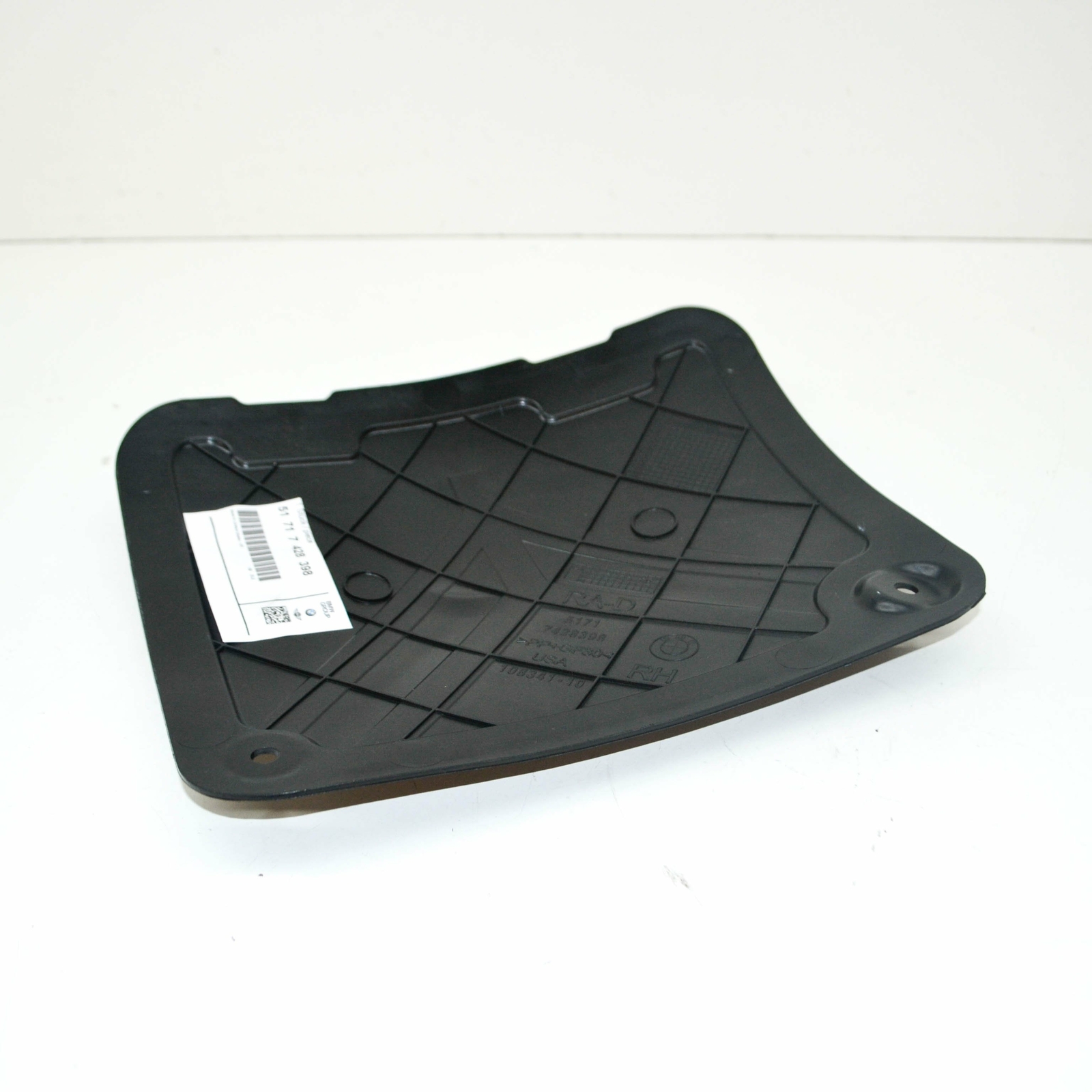 NEW BMW X5 G05 RIGHT OIL COOLER COVER 51717428398 7428398 ORIGINAL