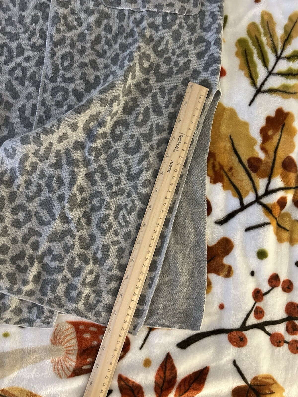 Women's S Grey Ruby Moon Leopard Print Long Cardi… - image 5