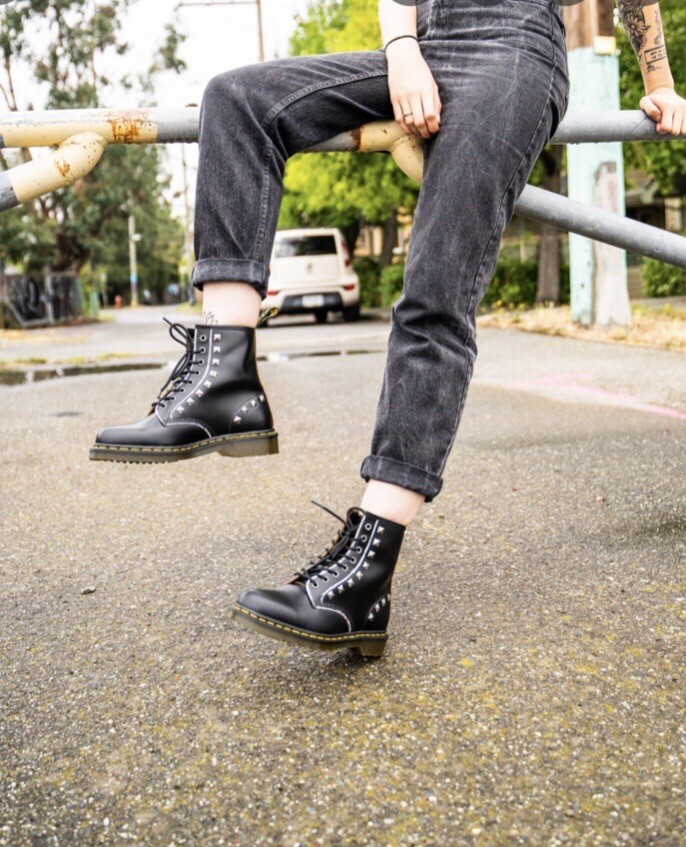 1460 leather studded lace up boots