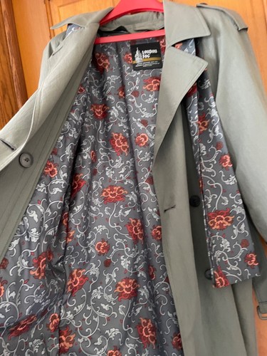 Vintage 1990 London Fog woman's Gray trench coat - Picture 7 of 7