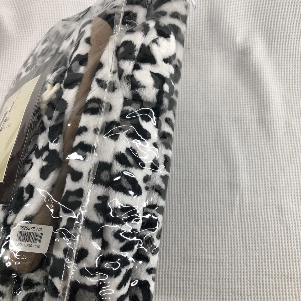 Concierge Collection Throw & Bootie Set Soft Plush White Leopard print - Image 2 of 4