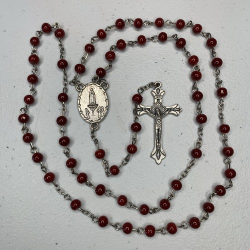 Vintage Red Beads Rosary Lady Of Fatima Center 1-3/4” Tall Crucifix Italy Made