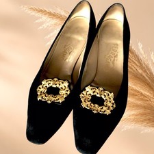 SALVATORE FERRAGAMO ITALY 9 1/2 AAAA BlackSuede Pumps GoldFiligreeBuckle 115.99