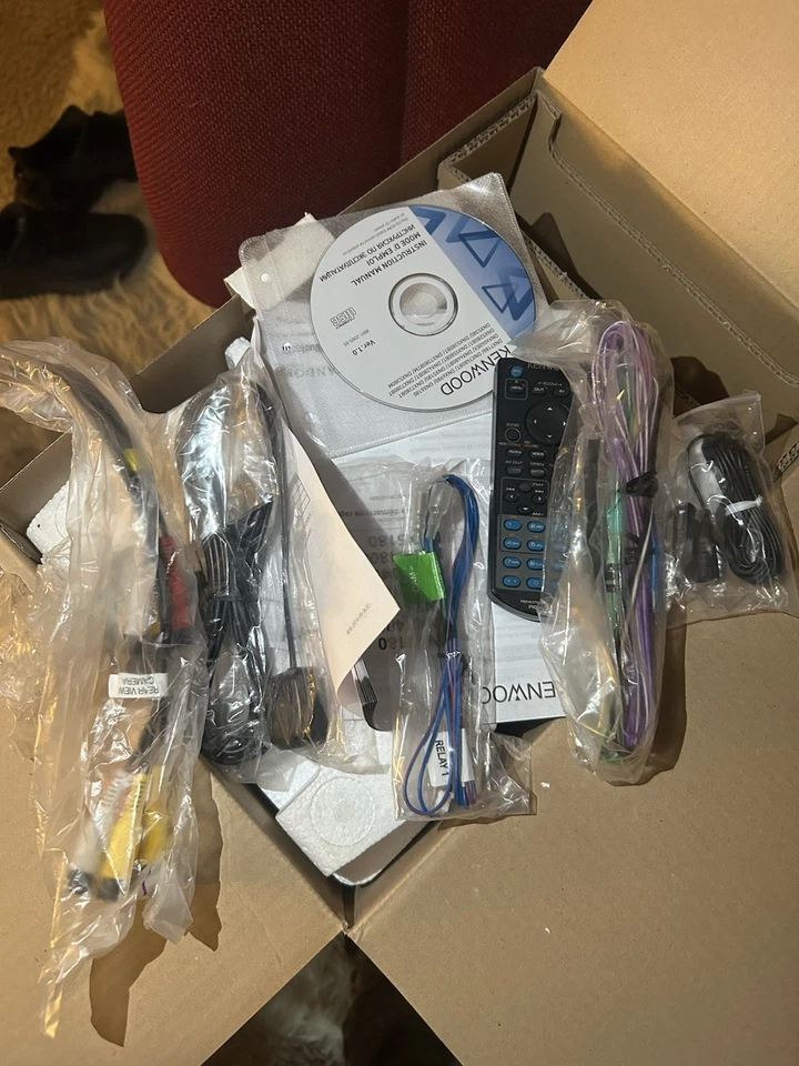 Kenwood DNX7180 GPS Navigation System 7” With New Accessories Parts Only - Image 2 of 4