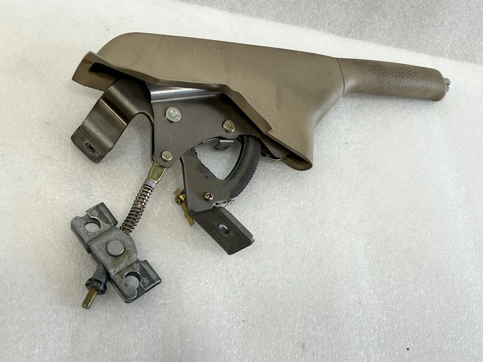 1990 1991 1992 1993 HONDA ACCORD SEDAN EMERGENCY PARKING BRAKE LEVER TAN TRIM - Image 2 of 4