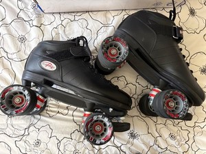 Riedell R3 Roller Derby Skates Radar Cayman Wheels, size 8/9 combo mismatch