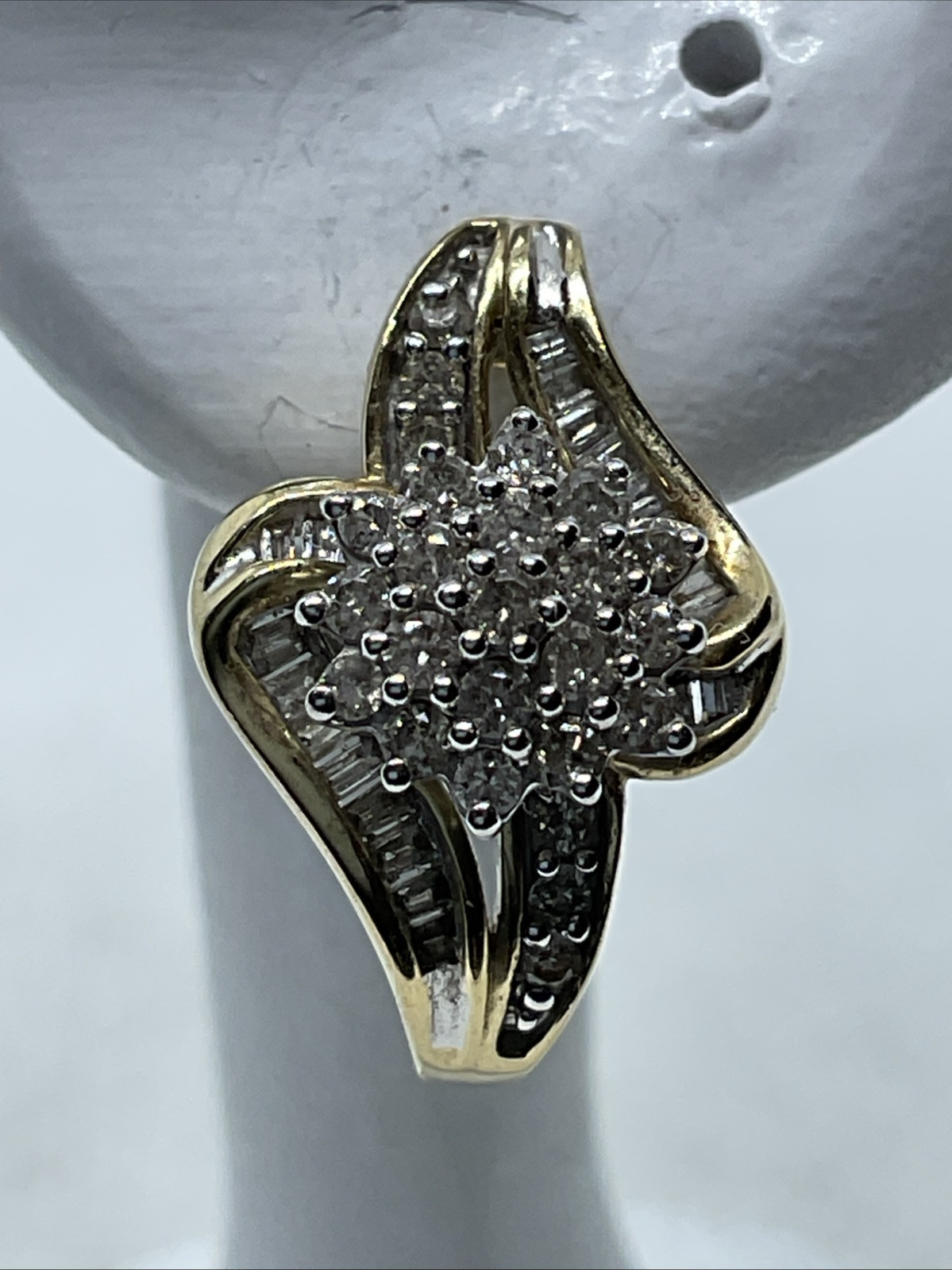 ELEGANT Solid 10K Two Tone Gold Mixed Shaped Genu… - image 1