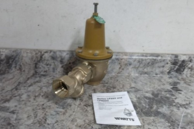 #ad Watts 1 1 4 LF223 S 1 1 4 In Inlet Outlet Brass Body Water Pressure Regulator $399.99