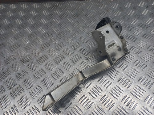 BMW 7 F01 F02 F03 F04 Halterung Schlossträger Frontträger Frontmaske ATV39328
