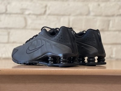 Nike Shox R4 GS Black CW2626-003 Youth Size 7Y Women 8.5 Running