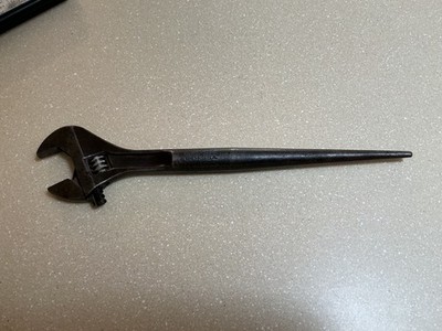 16  adjustable spud wrench Wright tools USA  9414