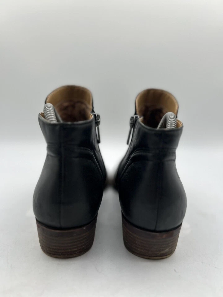 Lucky & Brand Basel Women's Sz 8 Black Leather Cuban Heel Almond Toe Side Zip - Image 3 of 4