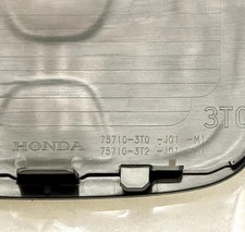 CR-V CRV 2023 - 2026 Front Grille Emblem Badg...