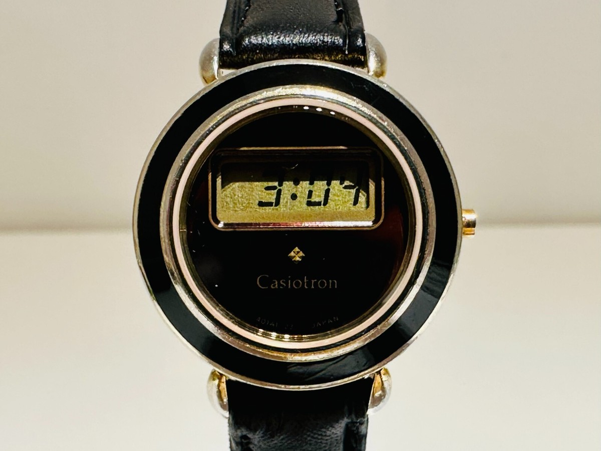 VINTAGE EARLY VERY RARE GOLD PLATED DIGITAL LADIES WATCH 