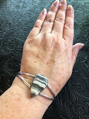 White Black Banded Agate Slate Stone Hues Cuff Bracelet fits wrist 7-8''