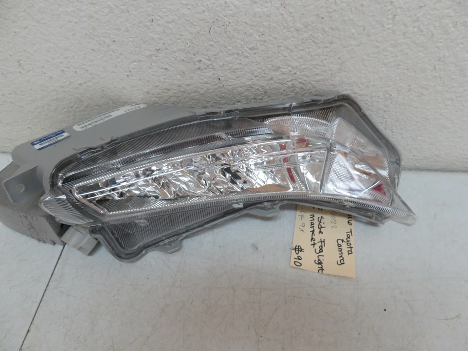 Toyota Camry 2015 2016 luz intermitente lateral derecha Foto 3 de 4