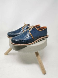 huaraches with laces