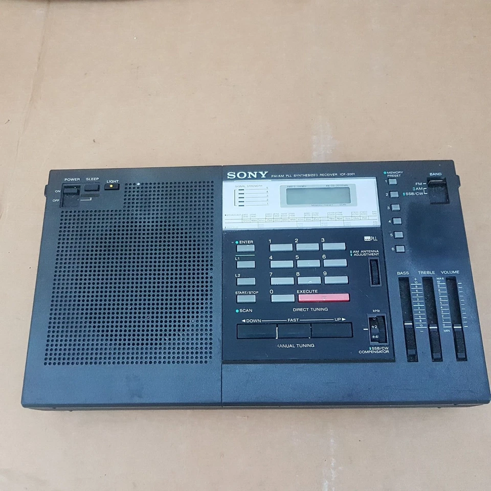 SONY ICF 2001 RADIO WELTEMPFÄNGER