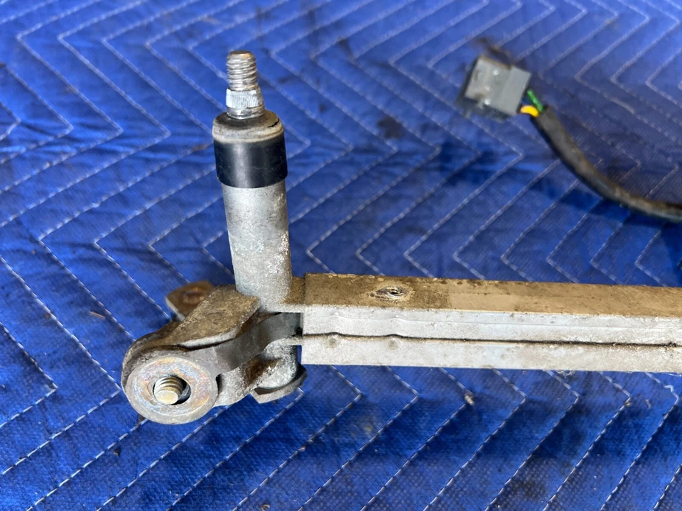 Volvo 740 760 1984-1989 sedán limpiaparabrisas motor y transmisión OEM #1690EM Foto 4 de 4