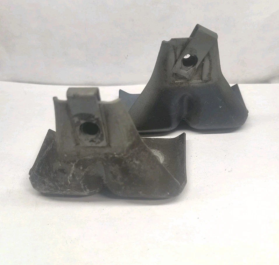 93-02 FIREBIRD TA CAMARO Z28 RH and LH Side Rear Center Fender Bracket #1-Set-2 - Image 3 of 4