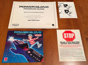 Power Glove complete in box black travel salesman case nintendo nes RARE MINT