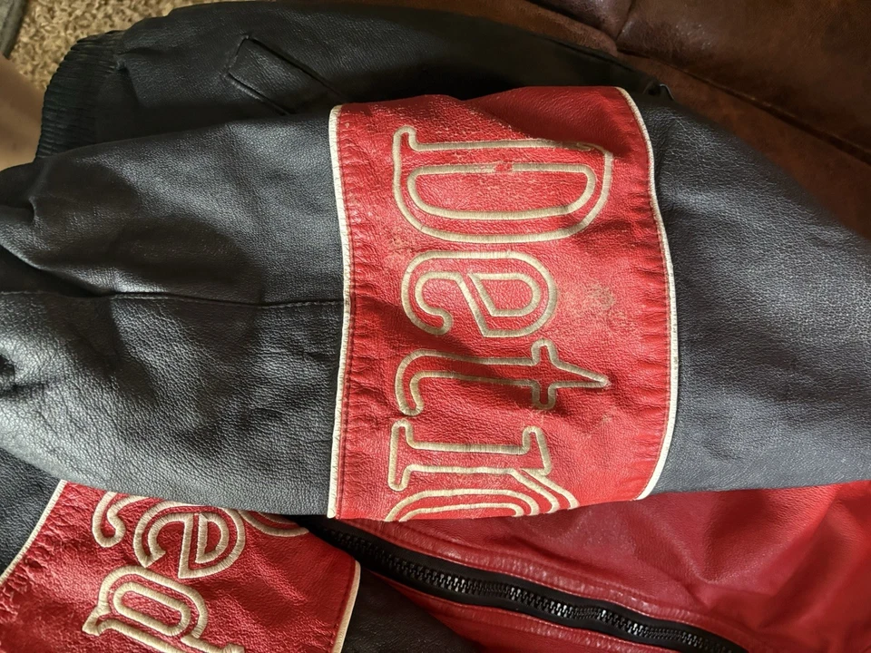 Vintage Pro Player NHL DETROIT RED WINGS Leather Jacket Mens Size Large - Image 4 of 4