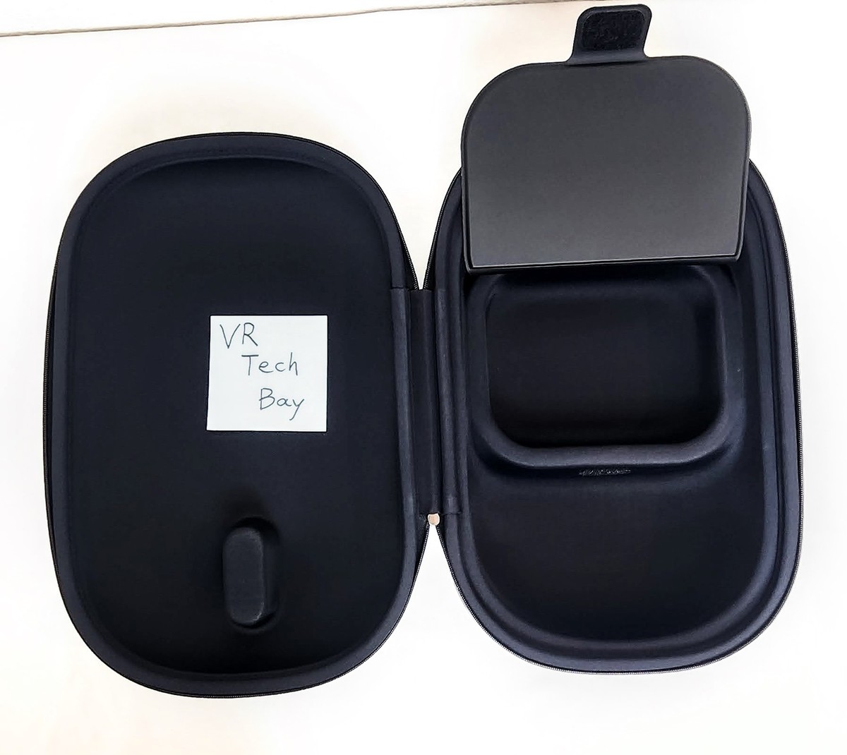 Microsoft Hololens 2 Headset Kit with Genuine Case and Box | eBay