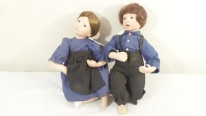amish porcelain dolls