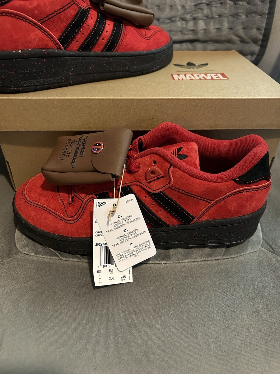 Marvel x Adidas Rivalry Low Deadpool Red Pouch JR2480 Size‎ 8 New In Hand Size 11 - adidas Rivalry Low Deadpool & Wolverine Deadpool  main image 4