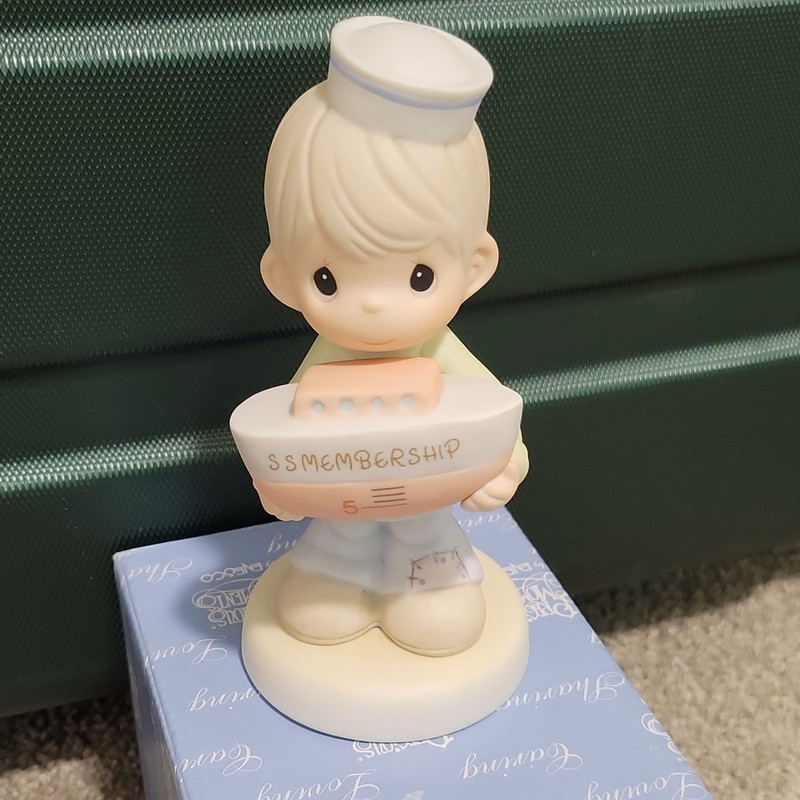 Precious Moments Porcelain Figurine Thank You Collectors Club 1999 Box