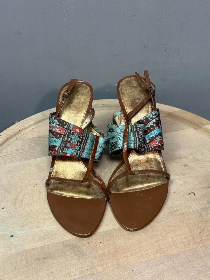 Nine West Strappy Heel Stacked Heel Womens 9M Brown Floral Retro - Image 2 of 4